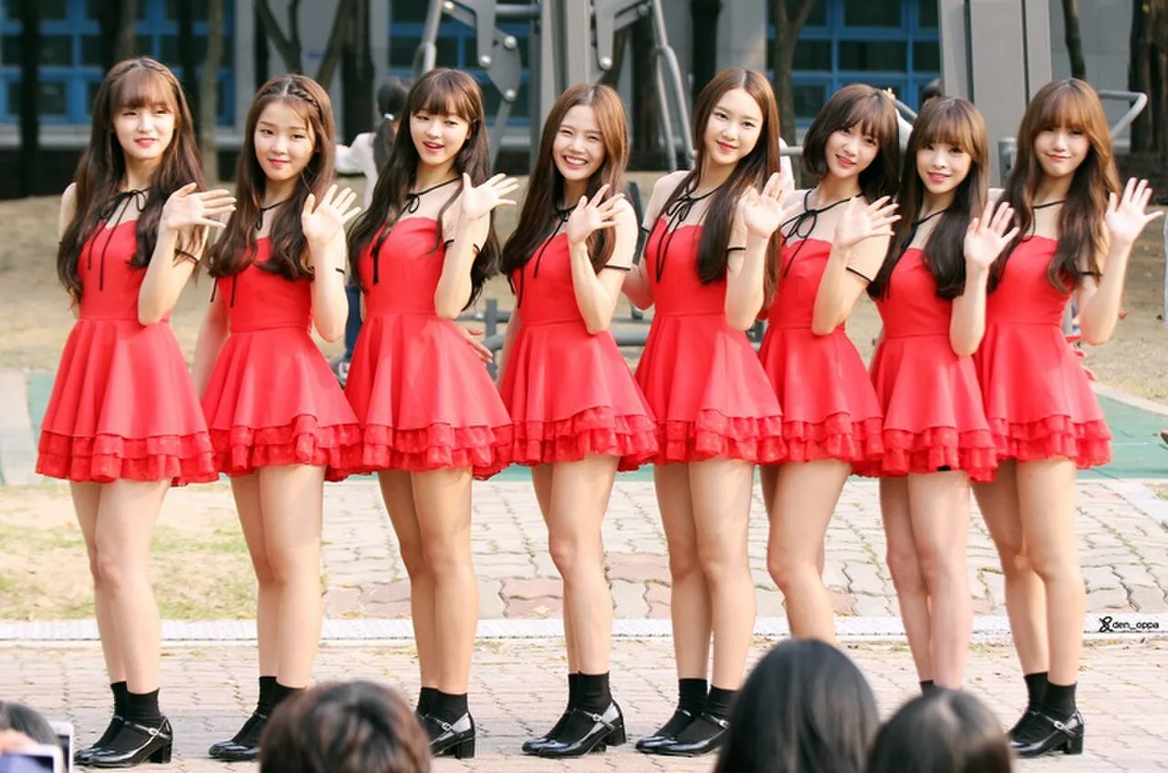 Oh My Girl at an Inkigayo fan meeting in 2015