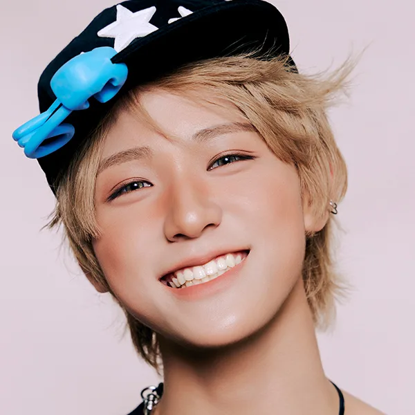 Daisuke of AHOF, official profile portrait