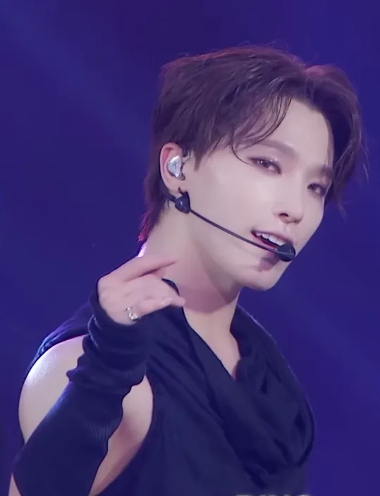 Dino of SEVENTEEN