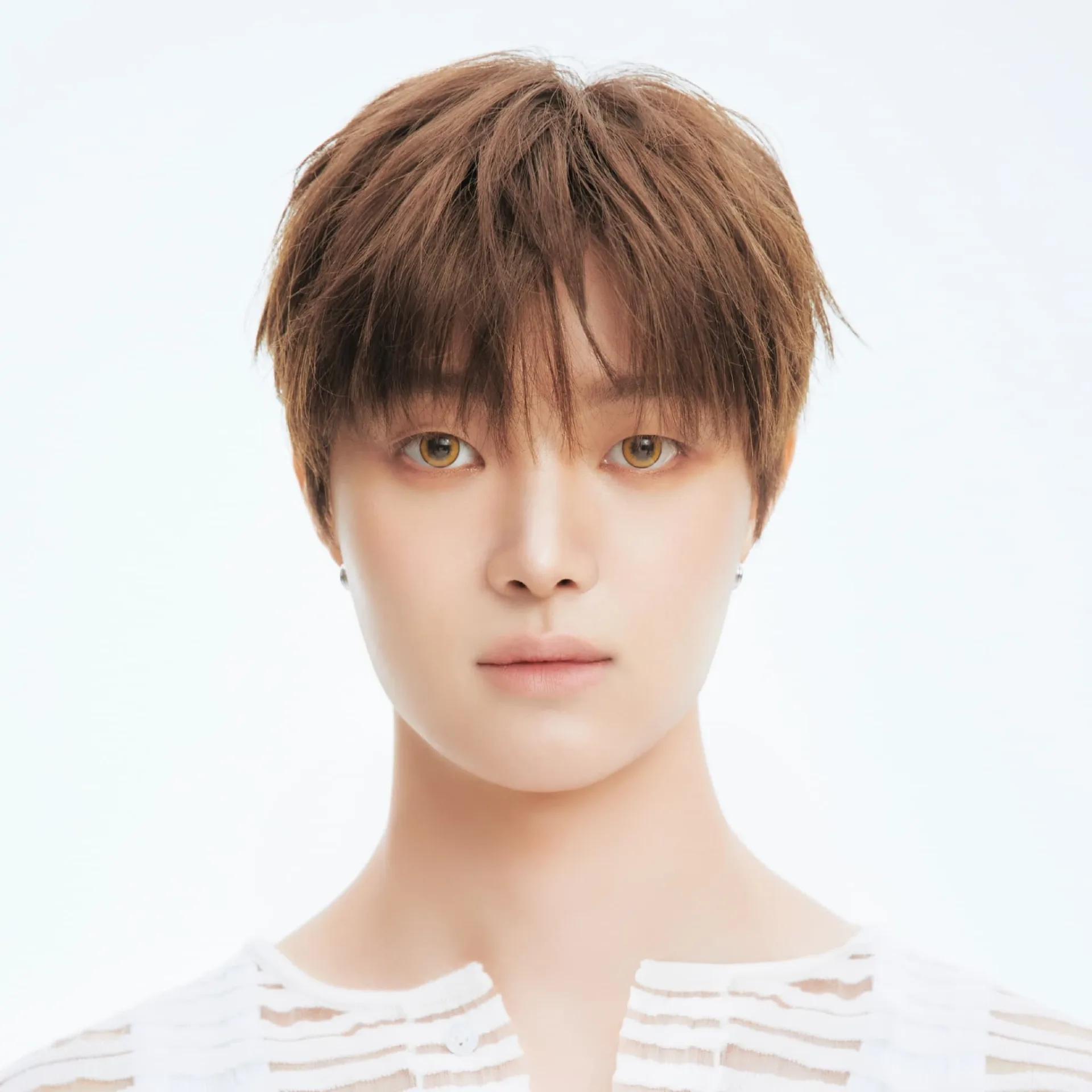 EJ of &TEAM — official profile portrait