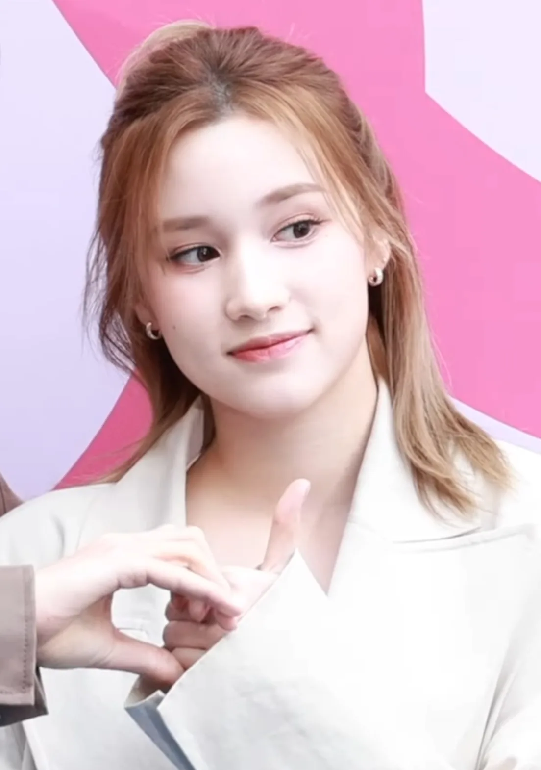 Huening Bahiyyih of Kep1er at Seoul Fashion Week, 2024