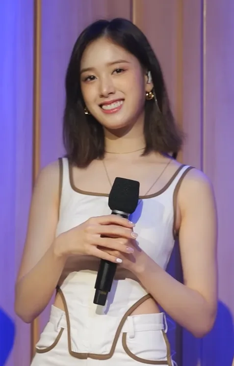 J of STAYC performing "Beautiful Monster" for SBS Power FM, August 2022
