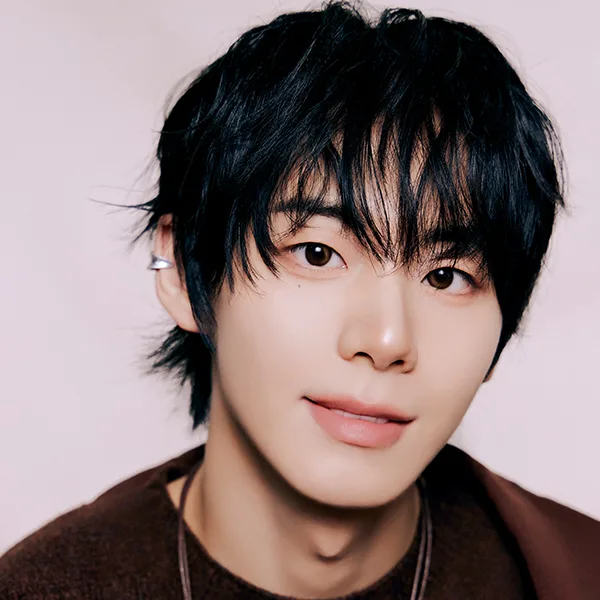 Jeongwoo of AHOF, official profile portrait