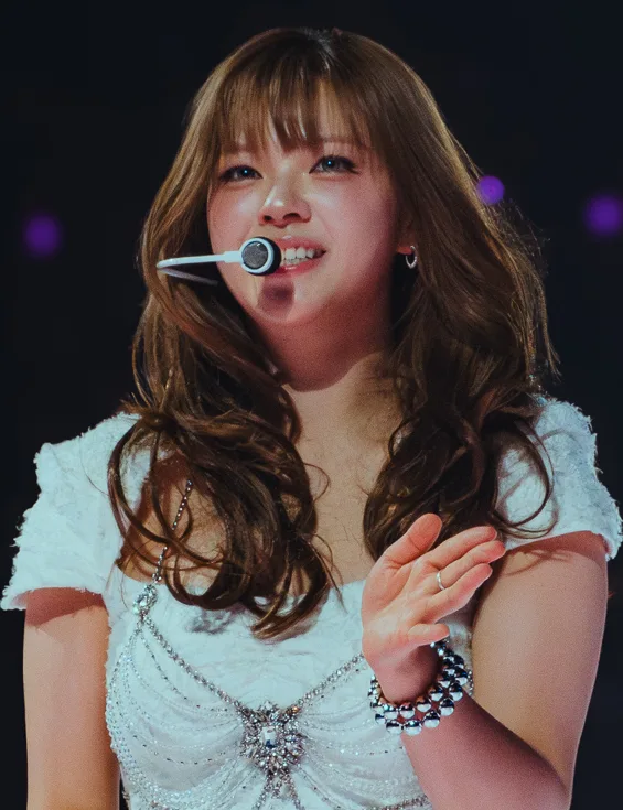 Jeongyeon of Twice performing in Hamilton, Ontario in March 2026