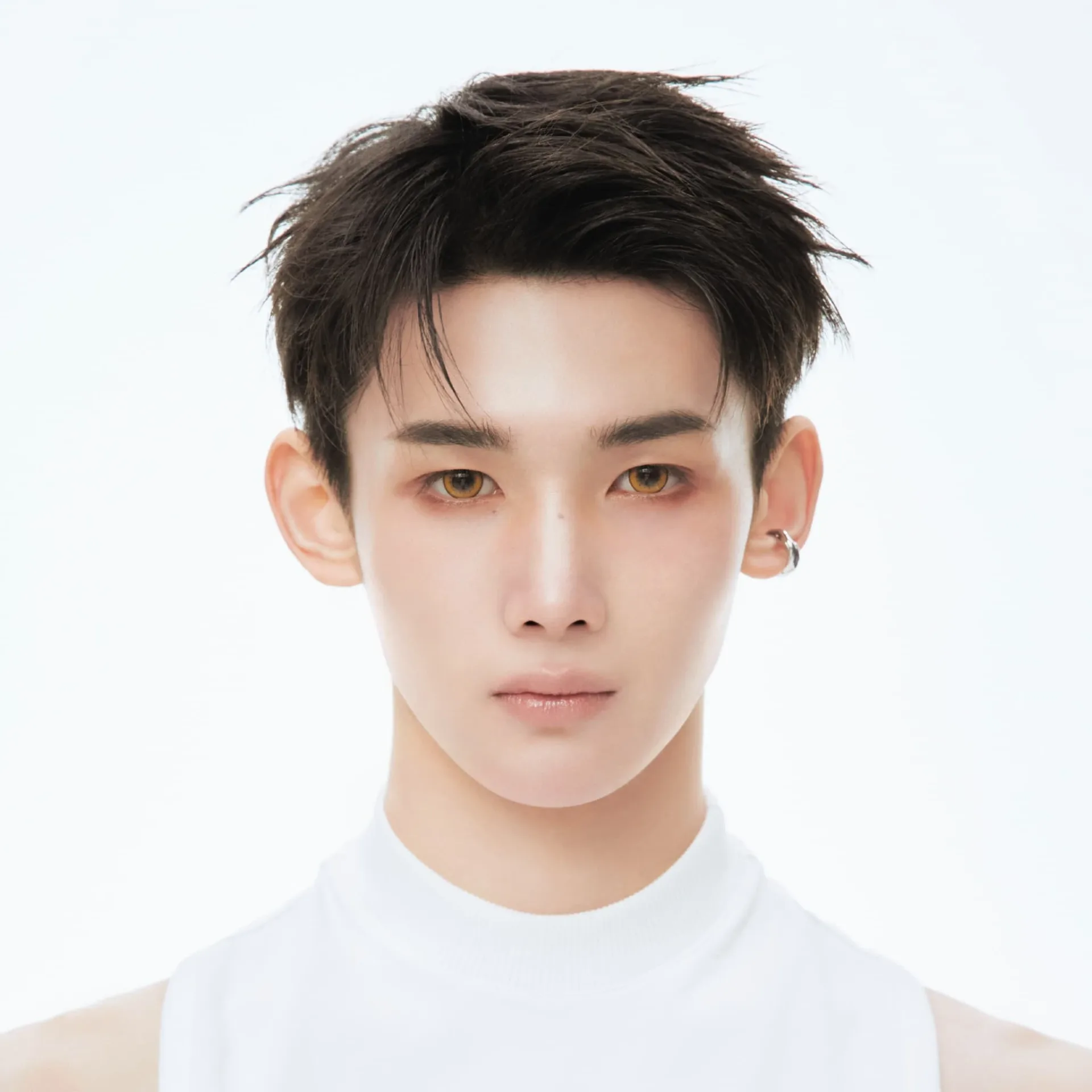Jo of &TEAM — official profile portrait