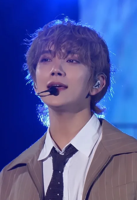 Joshua of SEVENTEEN at a public appearance