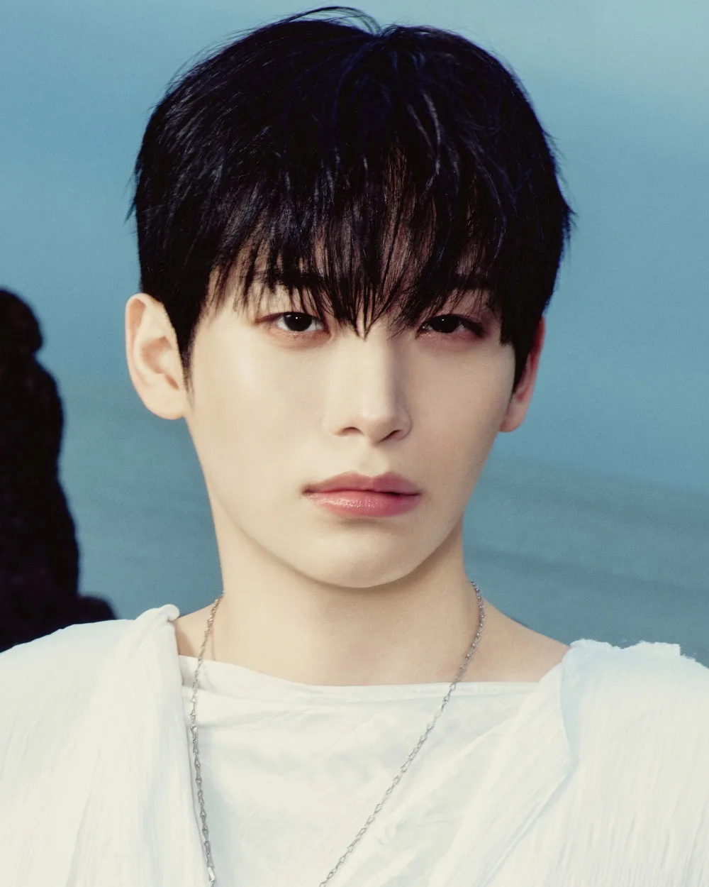 Jungmo of CRAVITY in his official sonorous-era profile portrait