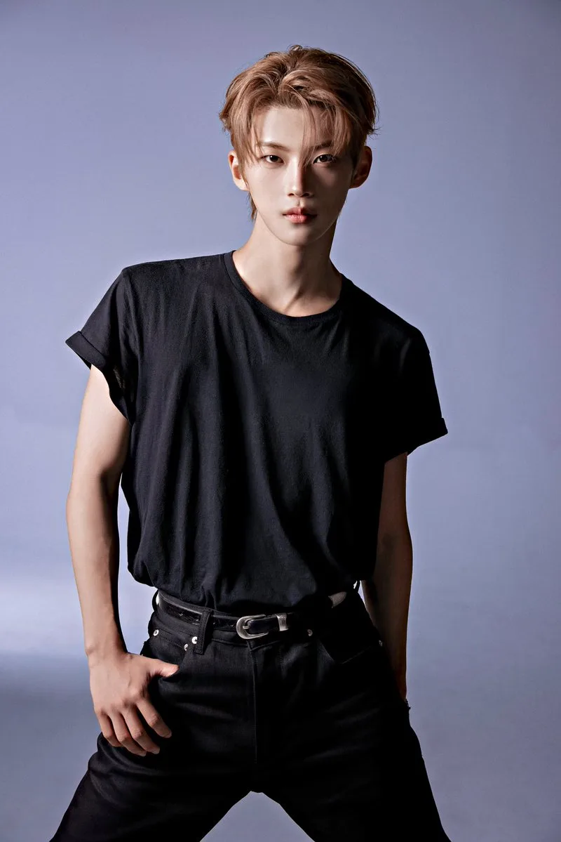 Kim DoHun in an official 2025 debut portrait
