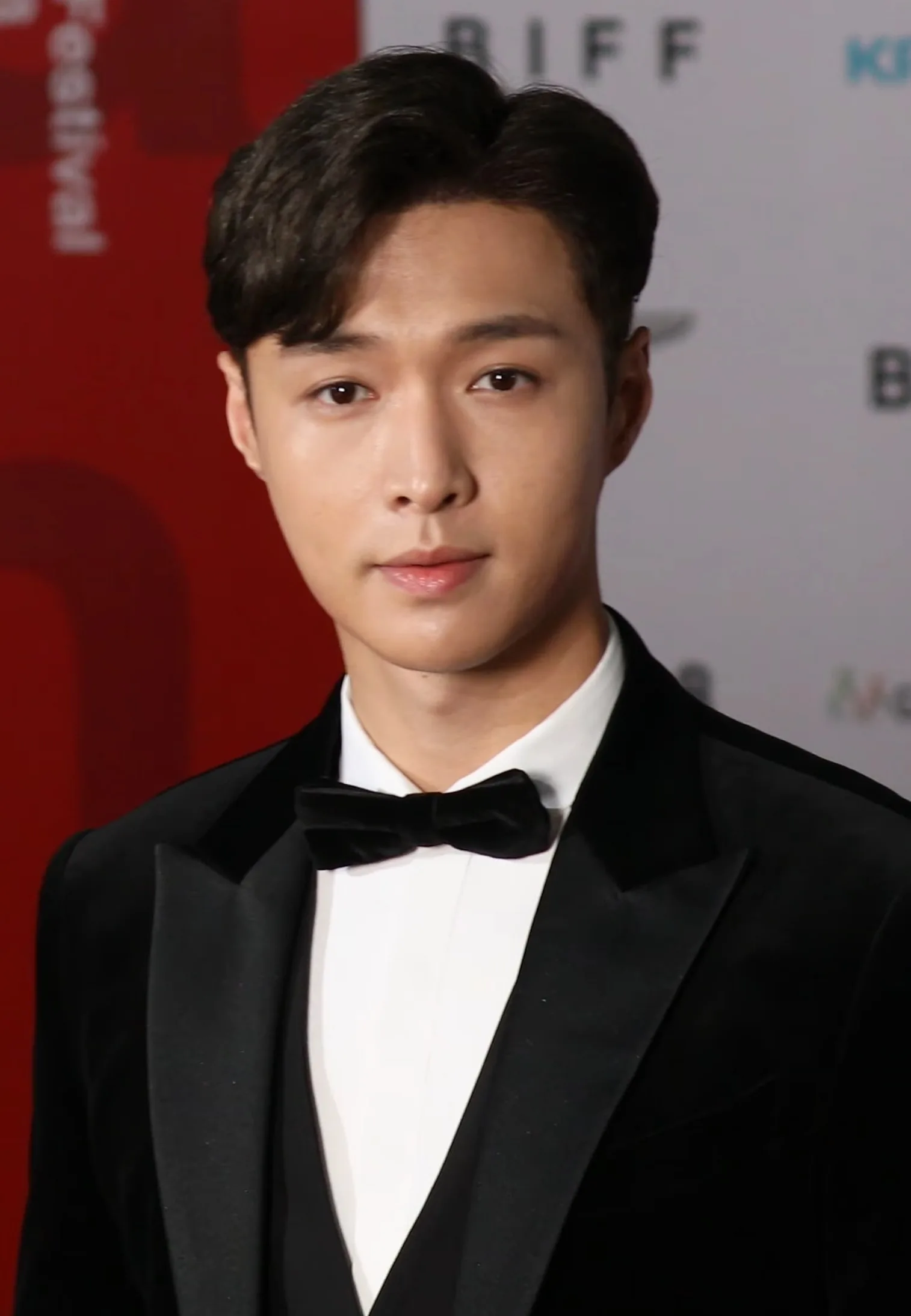 Lay on the Busan International Film Festival red carpet in October 2018