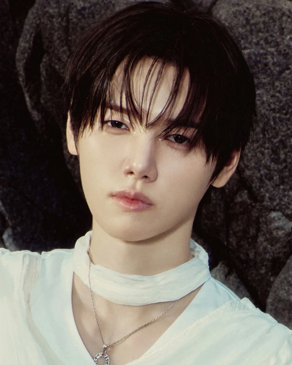 Minhee of CRAVITY in his official sonorous-era profile portrait