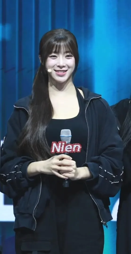 Nien of tripleS at the Assemble24 showcase