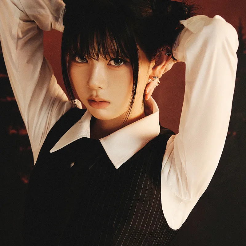 Riku of NiziU — official Sour Grapes-era profile portrait