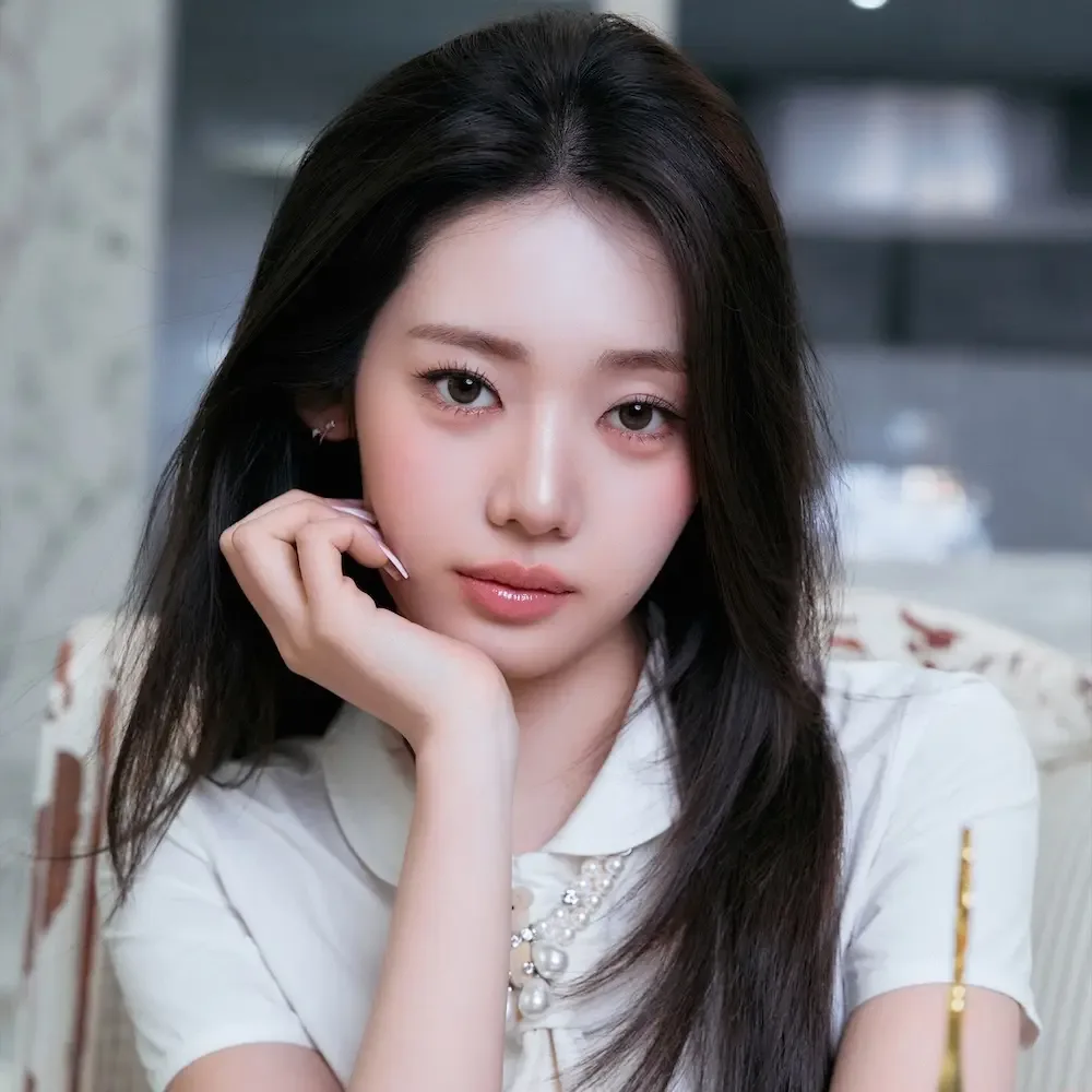 Rora of Babymonster ? official portrait