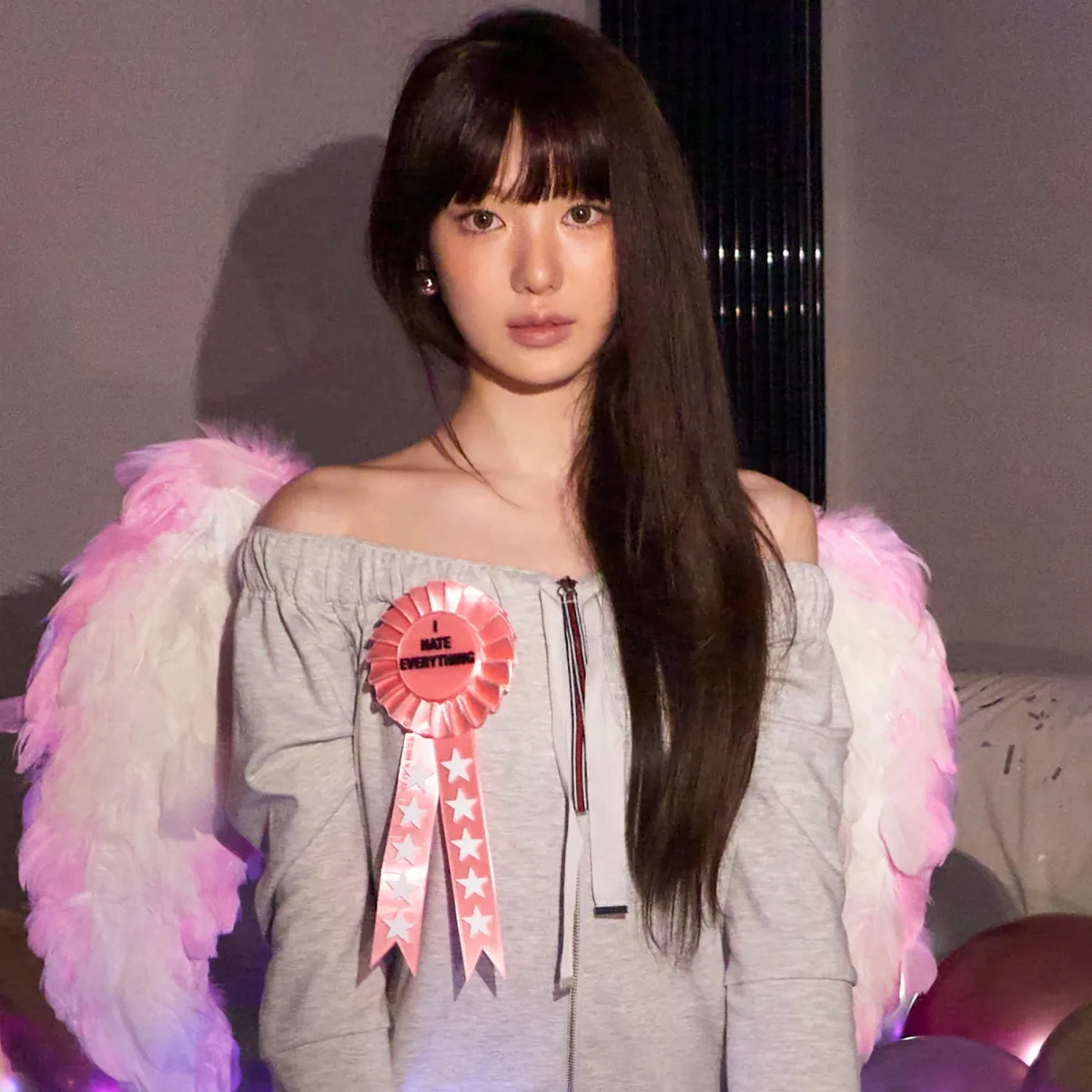 Sui of KiiiKiii in the group's official profile photo