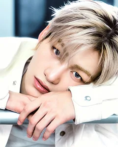 Jihoon of TWS in the group's official profile photo