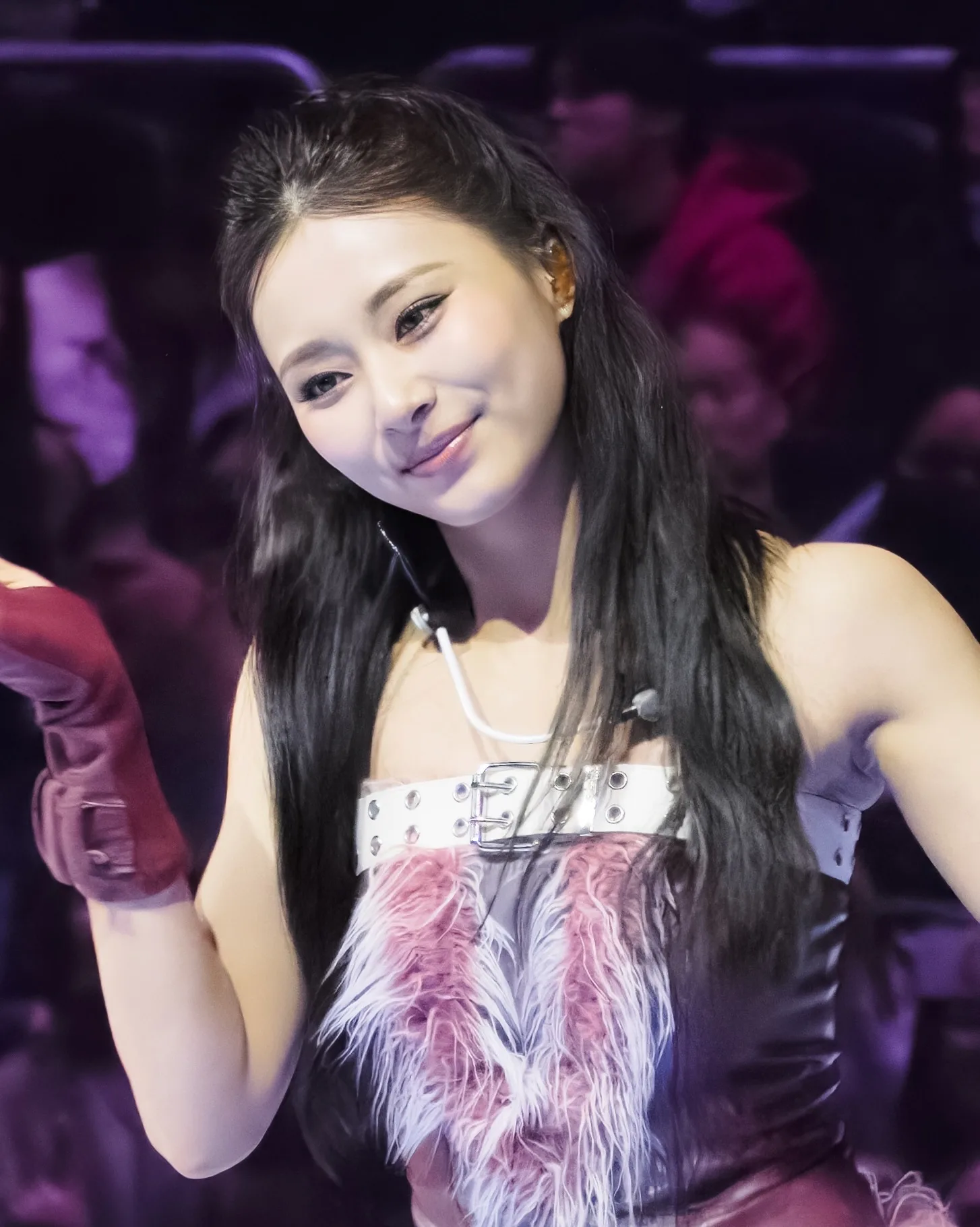 Tzuyu of Twice performing in Seattle in January 2026