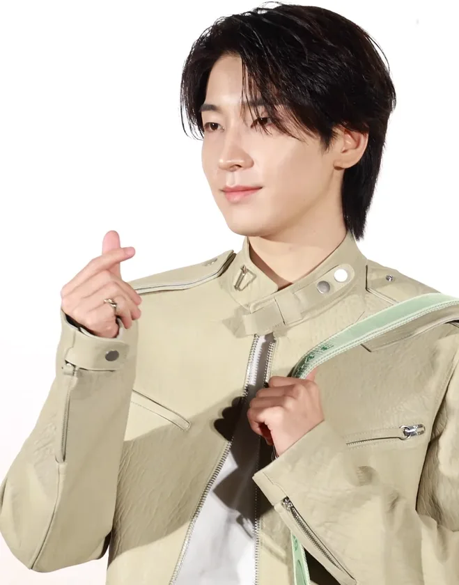 Wonwoo of SEVENTEEN at a public appearance