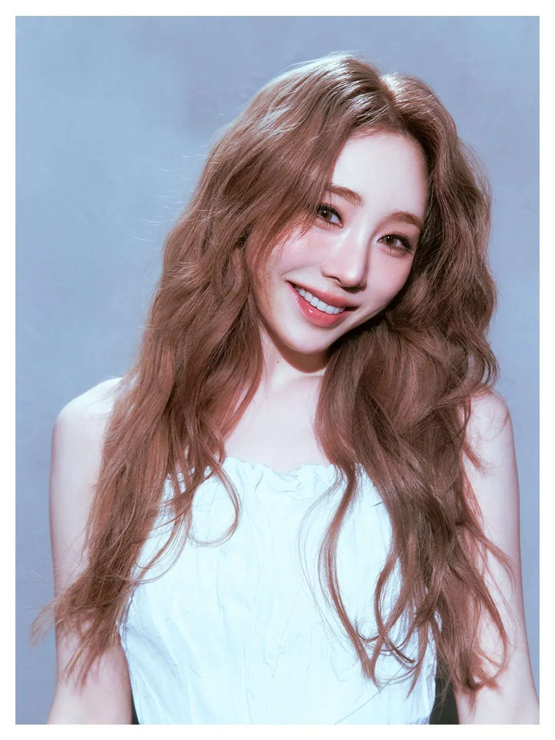 Yeonjung of I.O.I — official I.O.I: LOOP concept portrait, 2026