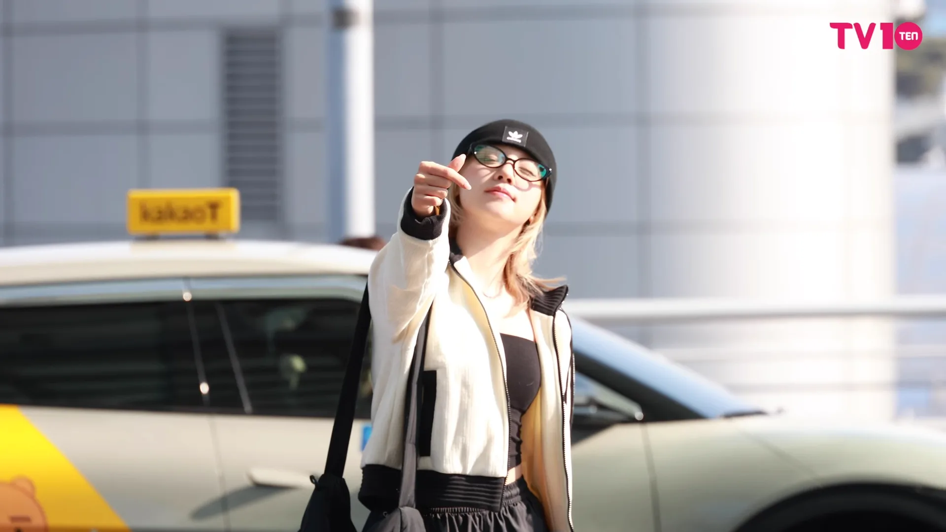 Yuqi of (G)I-dle departing from the airport in March 2025